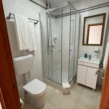 Zulla Nazare's Surf Village *