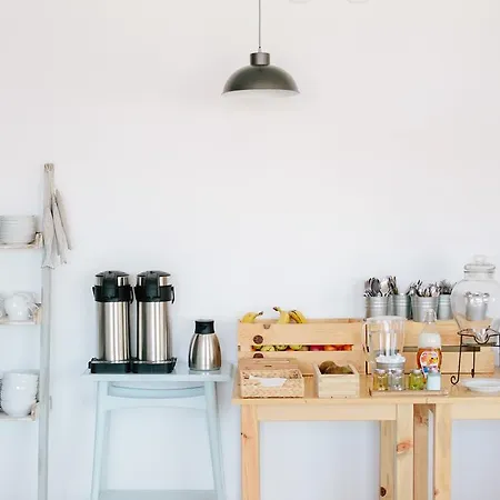 Zulla Nazare's Surf Village Гостевой дом *