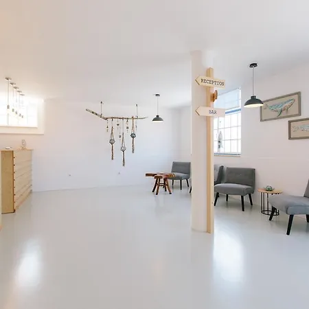 Zulla Nazare's Surf Village *