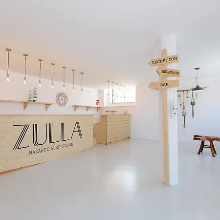Zulla Nazare's Surf Village נאזרה
