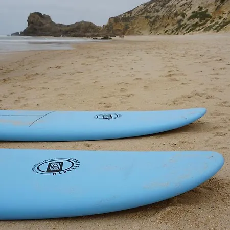 Zulla Nazare's Surf Village *