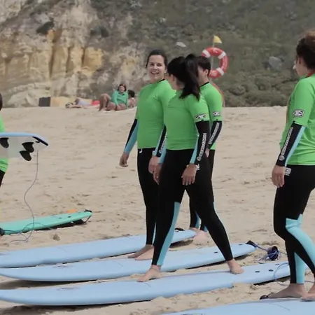 招待所 Zulla Nazare's Surf Village 纳扎雷