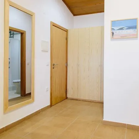 Zulla Nazaré`s Surf Village * Nazaré