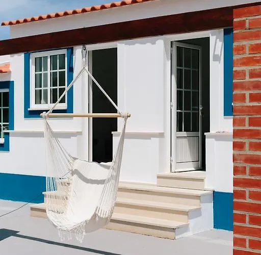 招待所 Zulla Nazare's Surf Village 纳扎雷